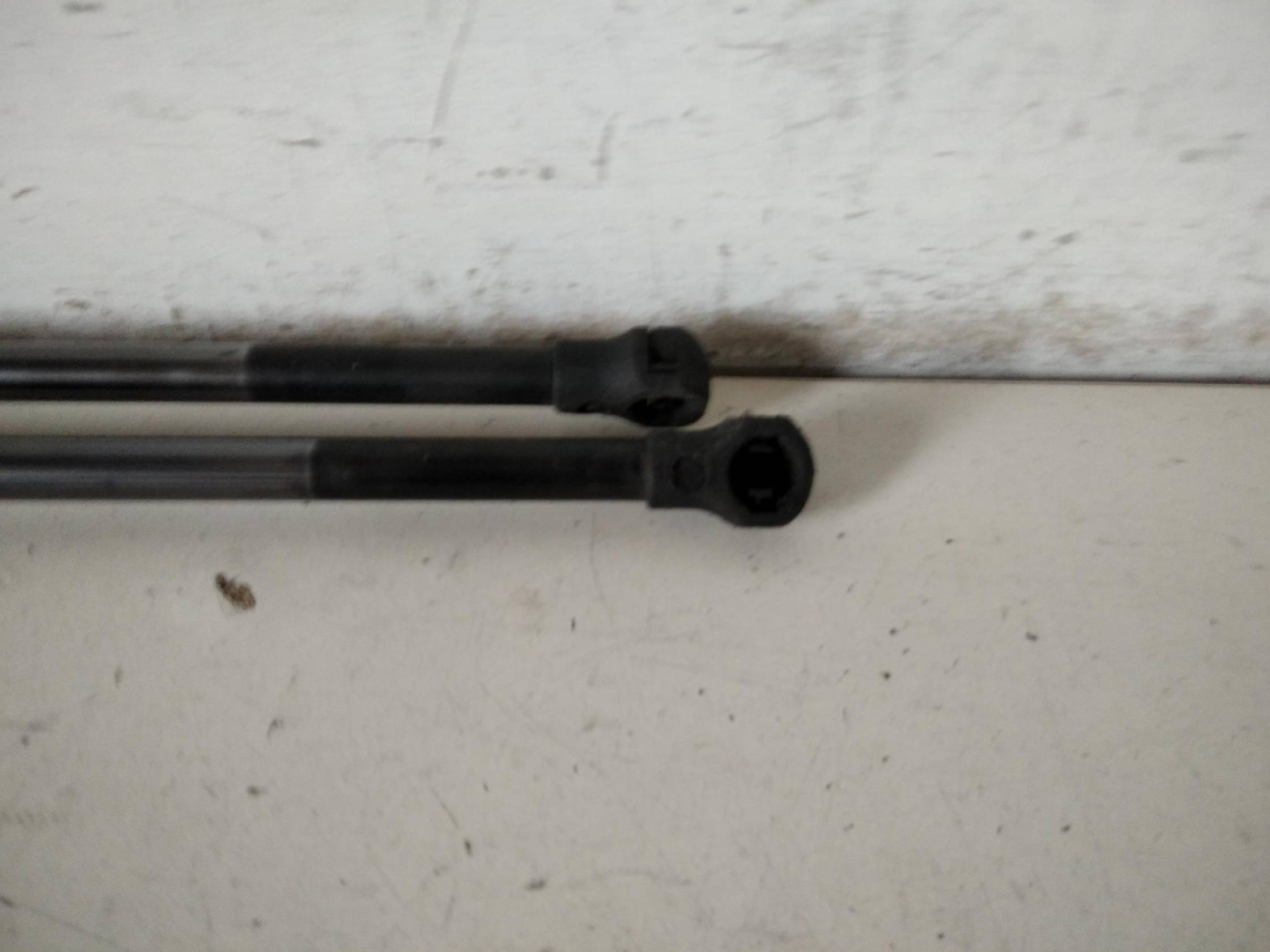 Asta ammortizzante portello post. sx.